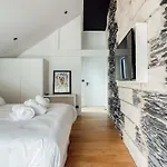 Апартаменты L Atelier Les Garennes-Sur-Loire